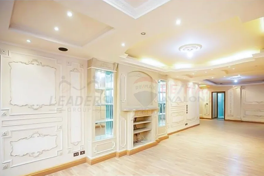 Apartment for sale 195 m Kafr Abdo (steps from Abu Qir St.)