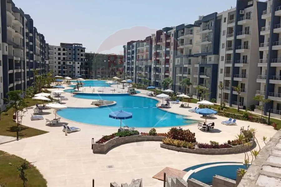 شاليه للبيع الساحل (قرية رو مارينا - أمام مارينا 5)