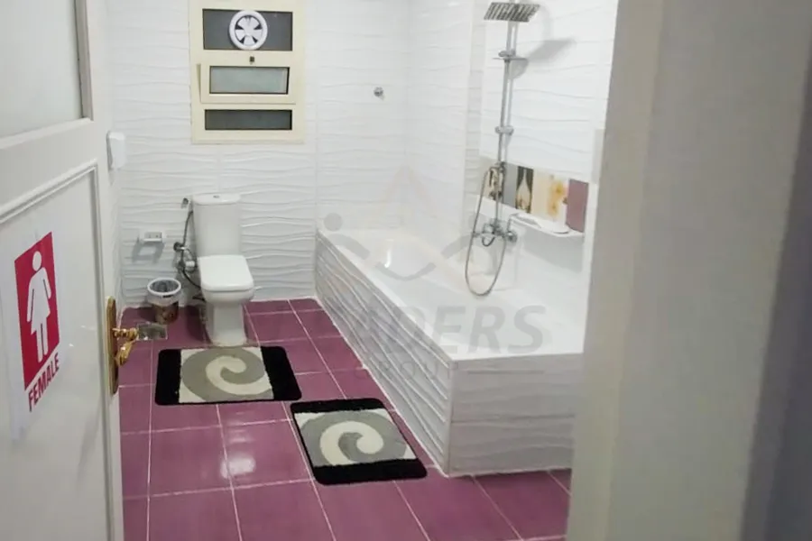 شقة للايجار 200 م رشدي (ش ابو قير)