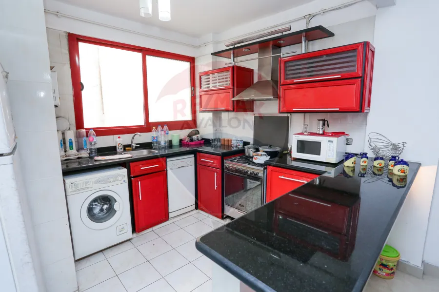 شقة للايجار المفروش 100 م ستانلى (خلف سلطنه ستانلى )