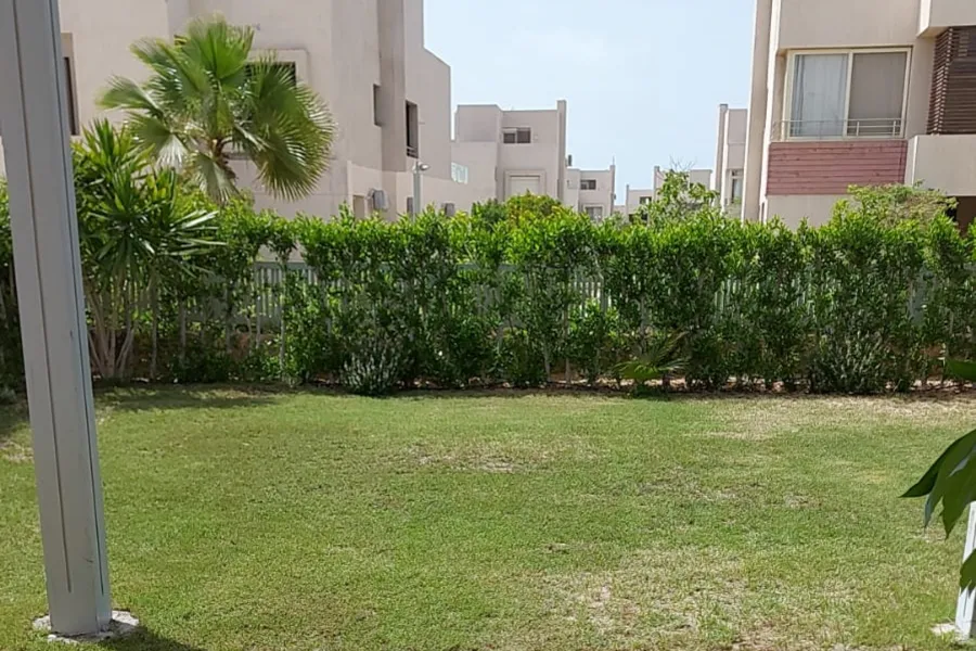 Ground chalet with garden for sale (Palm hills - Alamien) 175 m