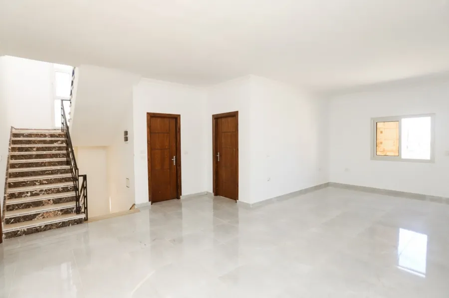 فيلا مسجلة للبيع 500م كينج مريوط (تقسيم القضاه)