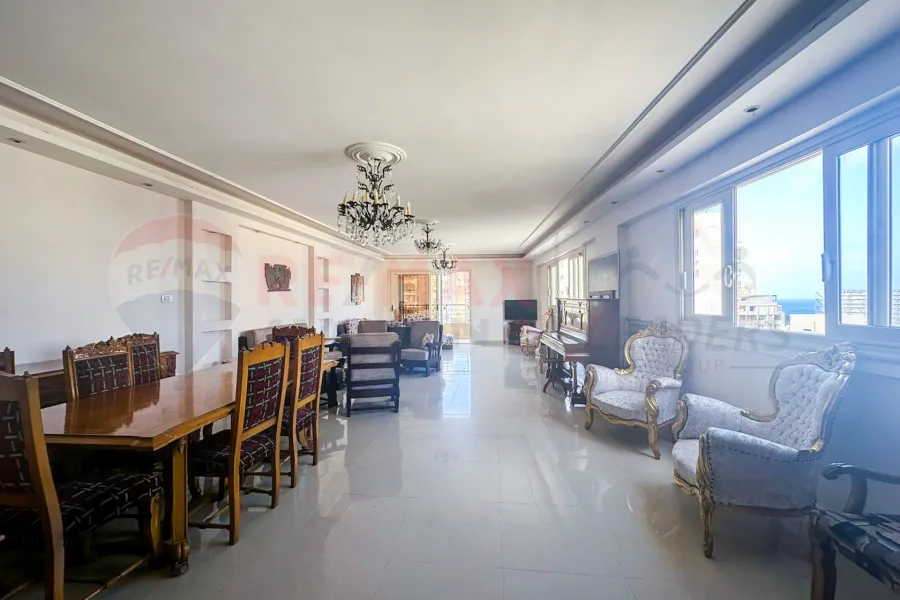 Furnished apartment for rent 227 m Gleem (Mostafa Maher St.)