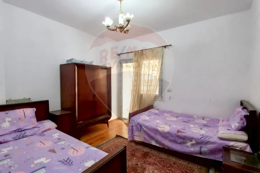 Furnished apartment for Rent 125 m Gleem (Directly on the sea)