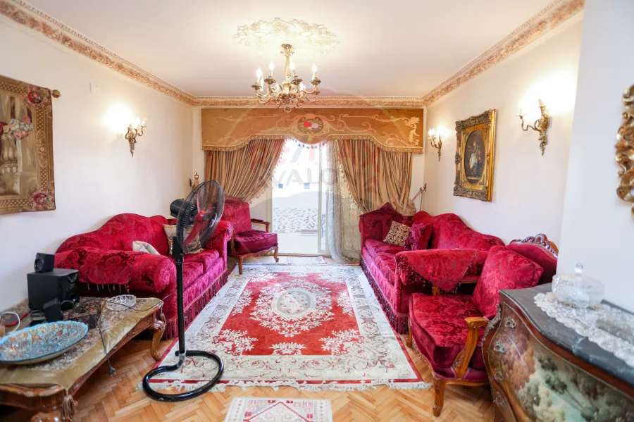 Apartment for sale 120 m Zezinia (Abd El Salam Aref St.)