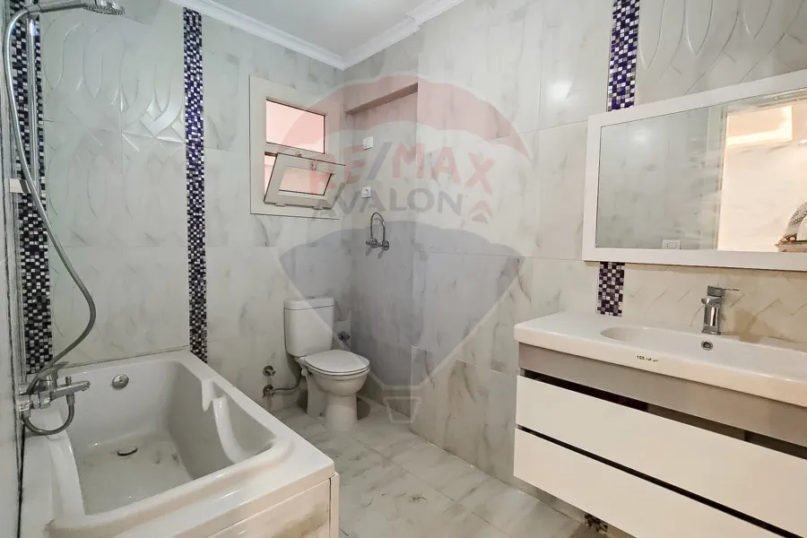 شقة للايجار 183 م سموحة الجديدة (كومباوند الصيادلة)