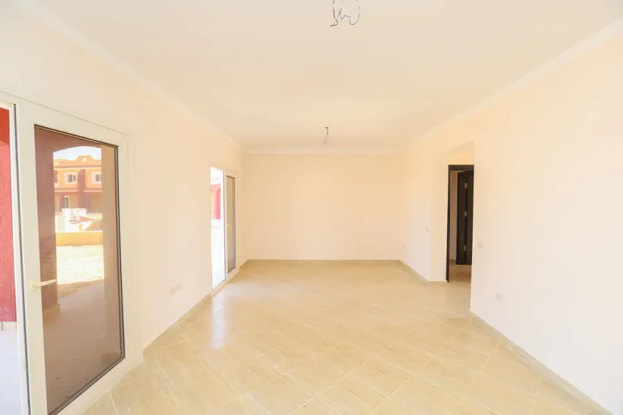 فيلا للبيع 205م الساحل الشمالى (قريه روزانا - خطوات من البحر)