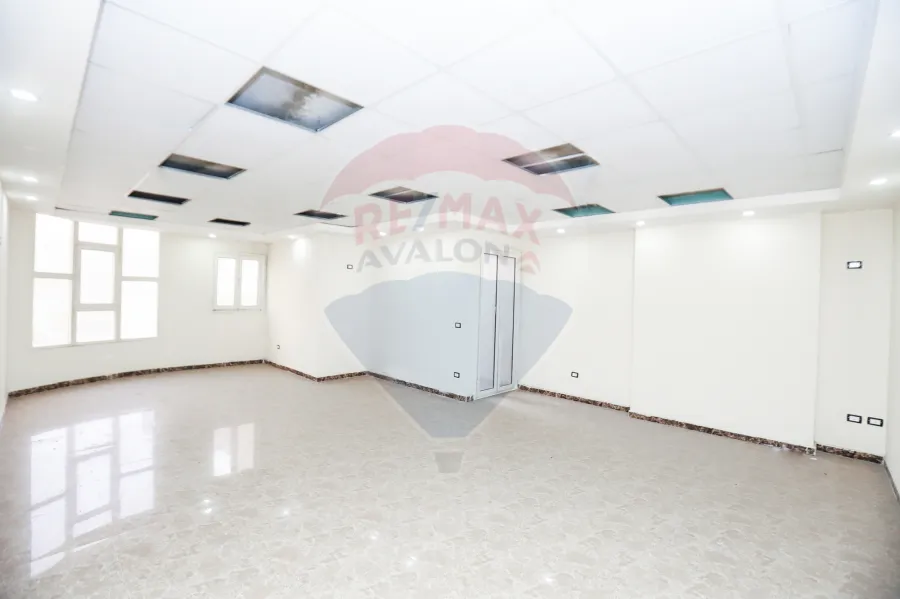 (مقر إدارى للإيجار 550 م وابور المياه (شارع جلال الدين الدسوقى