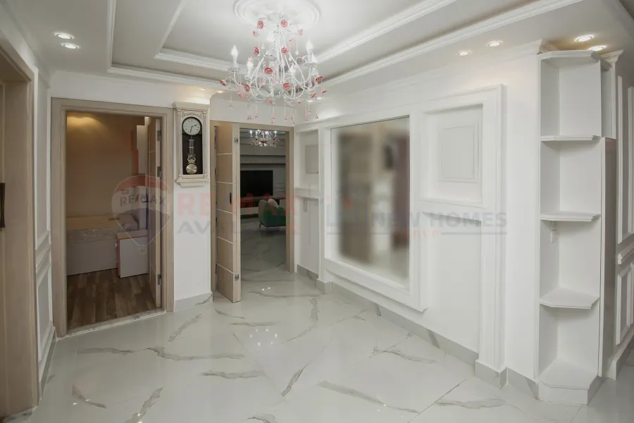 Apartment for sale 190 m Al-Mamoura ( steps from the sea )
