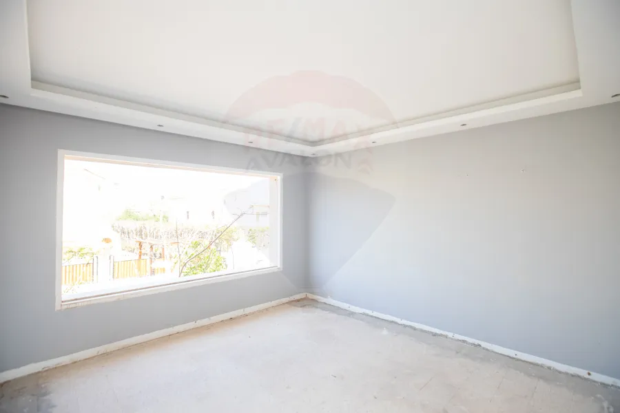 فيلا توين هاوس للبيع 419 م كينج مريوط (كومباوند اليكس ويست - فيو البحيرة)