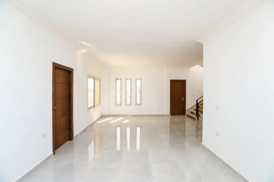 فيلا مسجلة للبيع 500م كينج مريوط (تقسيم القضاه)