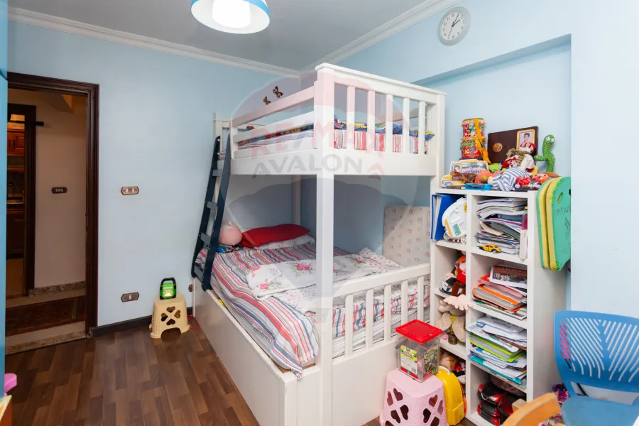 شقة للبيع 130 م ميامي (شارع إسكندر إبراهيم)