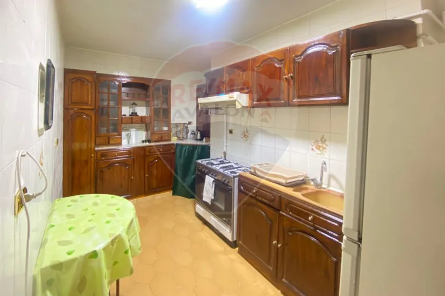 Furnished apartment for rent 120 m San Stefano (Directly On The Tram)