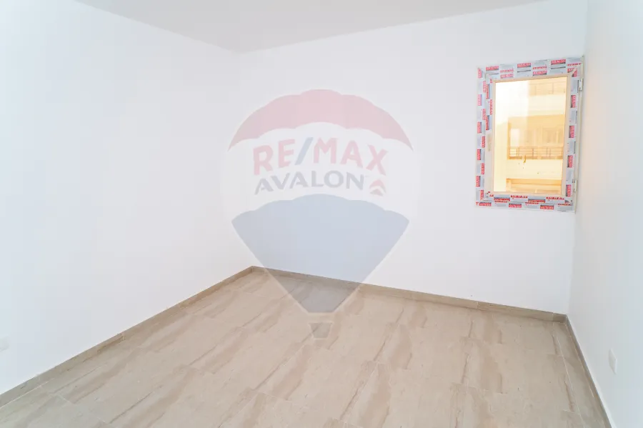 شقة للايجار 178 م سموحة (كومباوند الصيادلة)