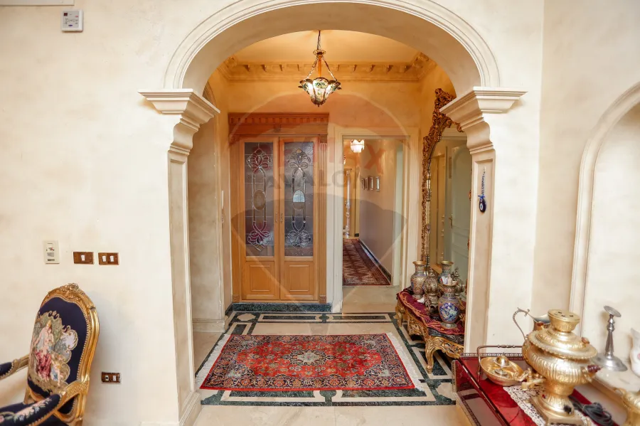 شقة للبيع 315 م كفر عبده (خطوات من ميدان سانت جيني)