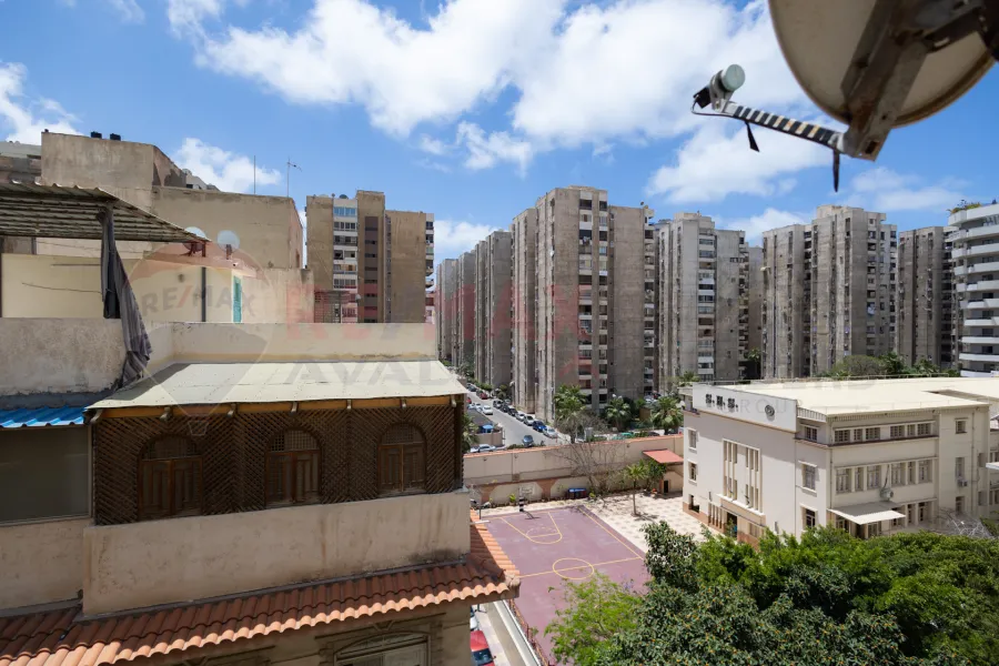 Apartment for sale 110 m Moharram Bek (Al-Abadiya)