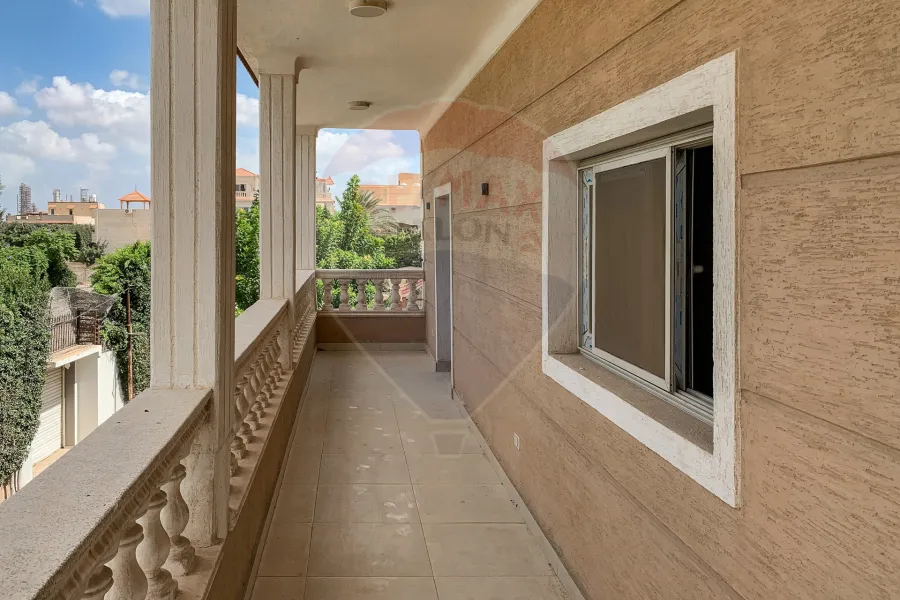 Villa for sale 675 m King Mariout ( main Kafoury road - Loaa Shebl Abdel-Gawad st. )