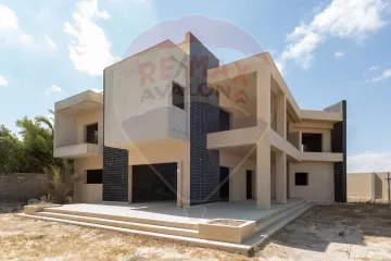 فيلا للبيع 855 م كينج مريوط (برج العرب)