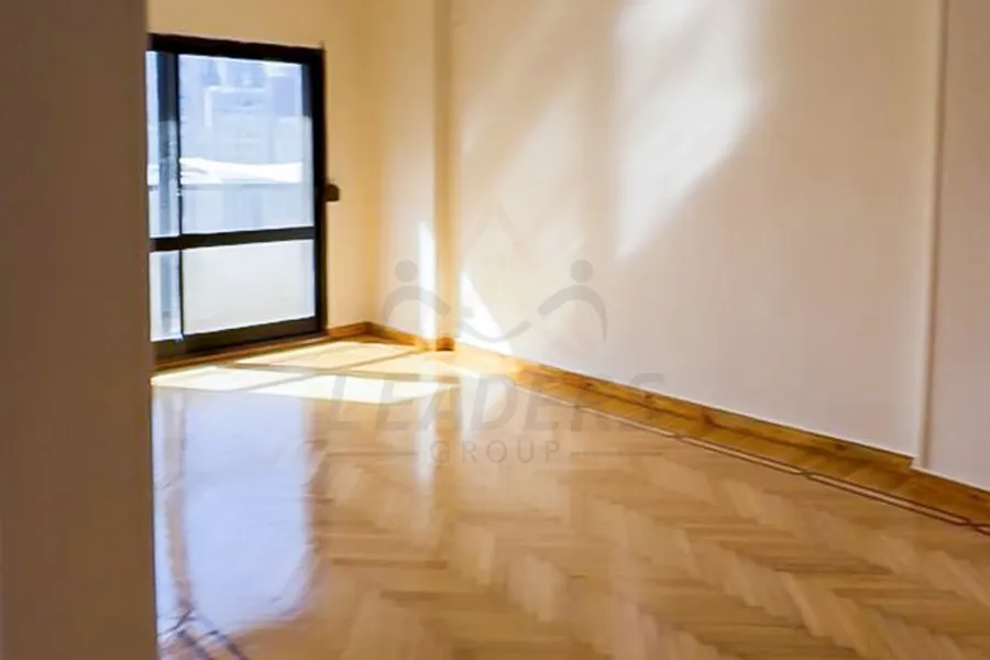 شقة للايجار 250 م سموحه (خلف محطة قطار سيدى جابر)