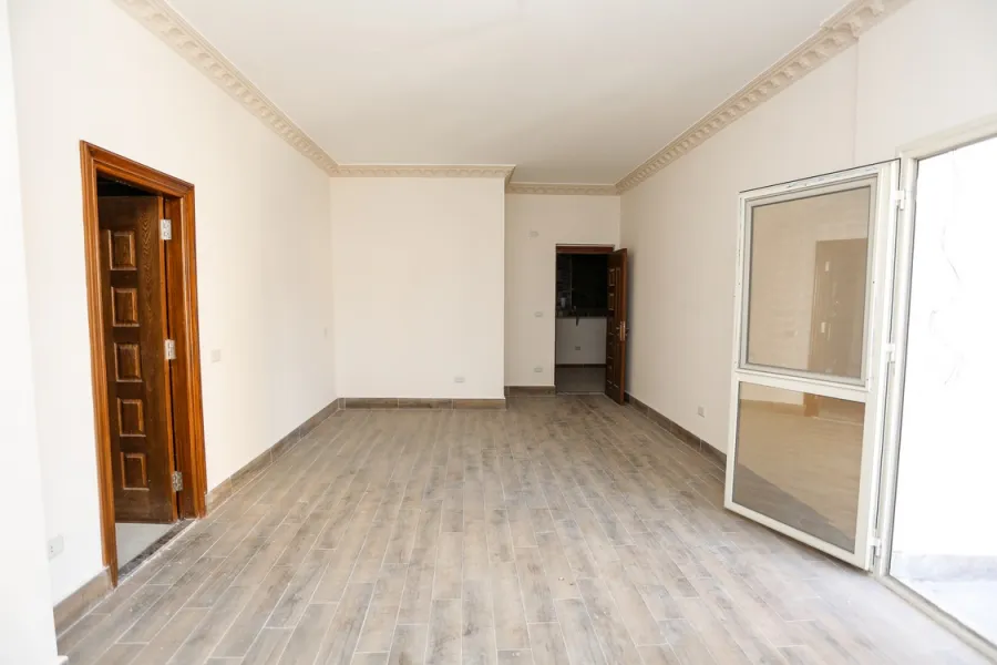 Apartment for sale 375m Victoria (Tram Station)