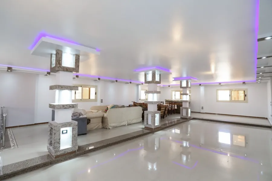 شقة دوبليكس للبيع 650م رشدي (متفرع من عبد الحميد العبادي)