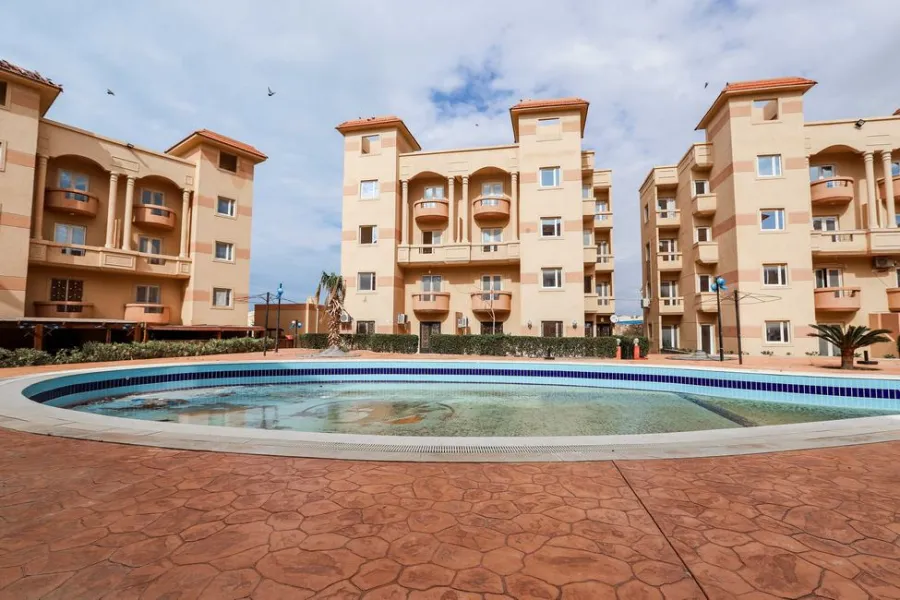 شقة مفروشة برووف للبيع 120م  قرية مراقيا جاردنز