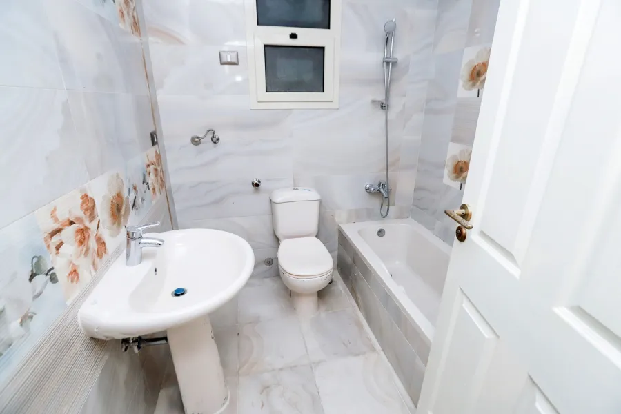 شقة للإيجار222م سموحة (تراس سموحة)