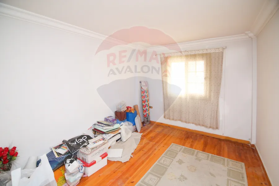 شقة للبيع 124 م سيدي جابر (ش المشير الرئيسي)