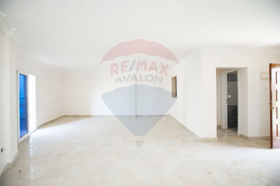 فيلا توين هاوس للبيع 255 م الساحل الشمالي (سيدي عبد الرحمن - مرسيليا بيتش 4)