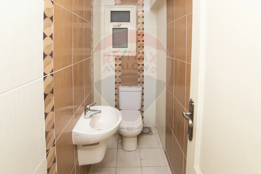 شقة للبيع 190 م سموحة ( ش فوزى معاذ)