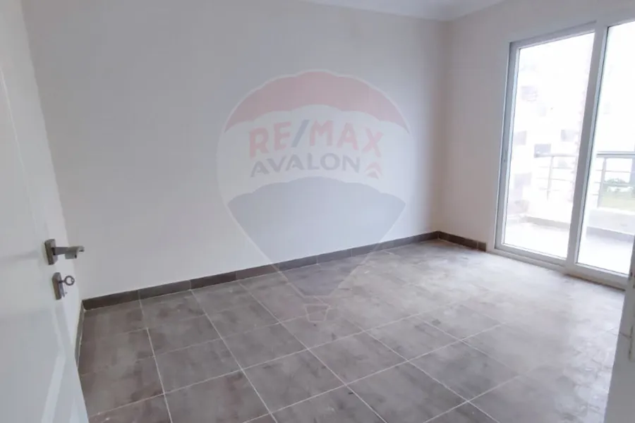 فيلا للبيع 290 م الساحل الشمالى ( قرية مرسيليا بيتش 4) - أول سكن