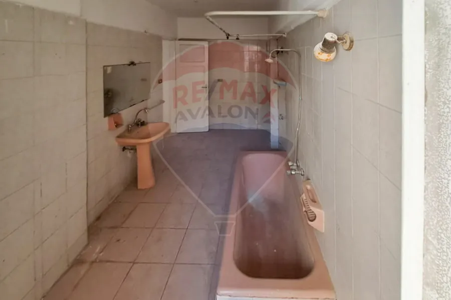 شقة للبيع 120 م سموحة (خطوات من ش مصطفي كامل)