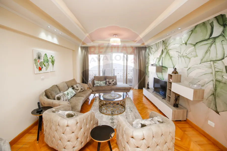 Apartment for sale 204 m Al Azarita (Chompolion St.)