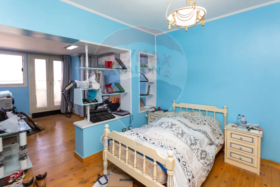 شقة للبيع 430 م سموحة (ش بهاء الدين الغتوري)