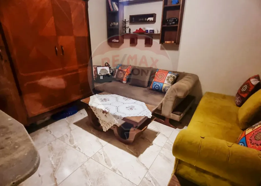 شقة للبيع 130 م سموحة (كومباوند برستيج بجوار نادى الاتحاد)