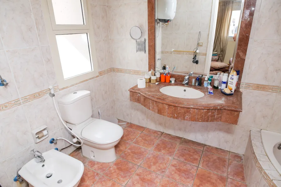 دوبلكس للبيع 500م سبورتنج - خطوات من ش أبو قير