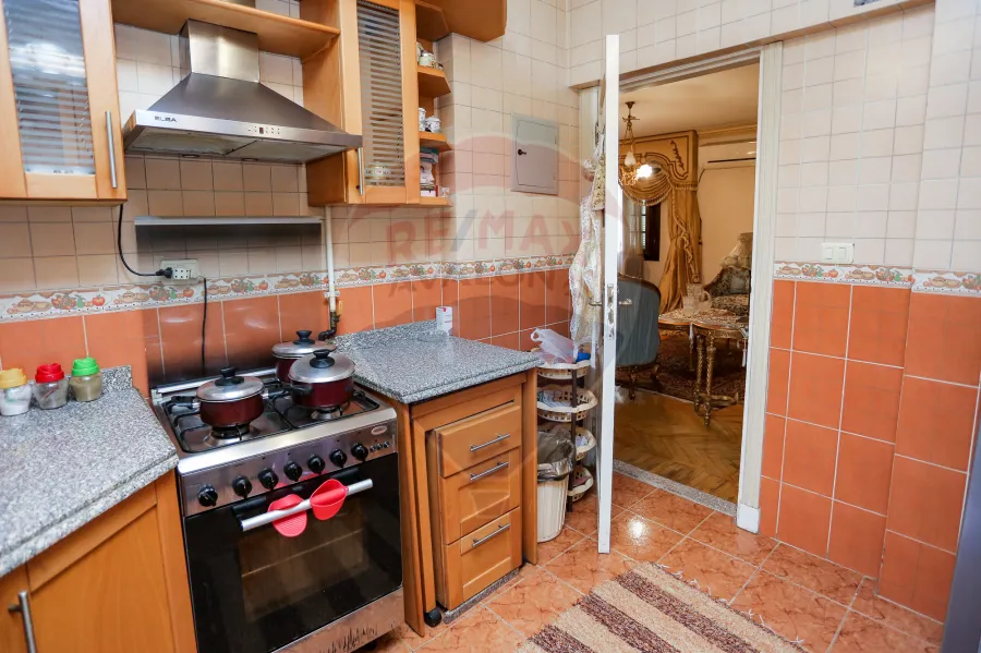 شقة للبيع 160 م سموحة ( المربع الذهبي )