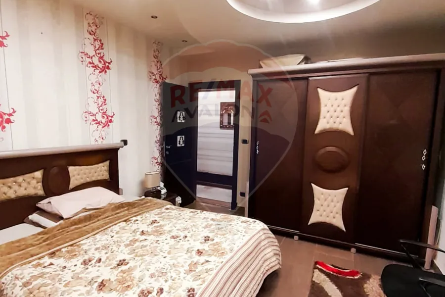 شقه للبيع  210 م السرايا ( تاني نمره من البحر )