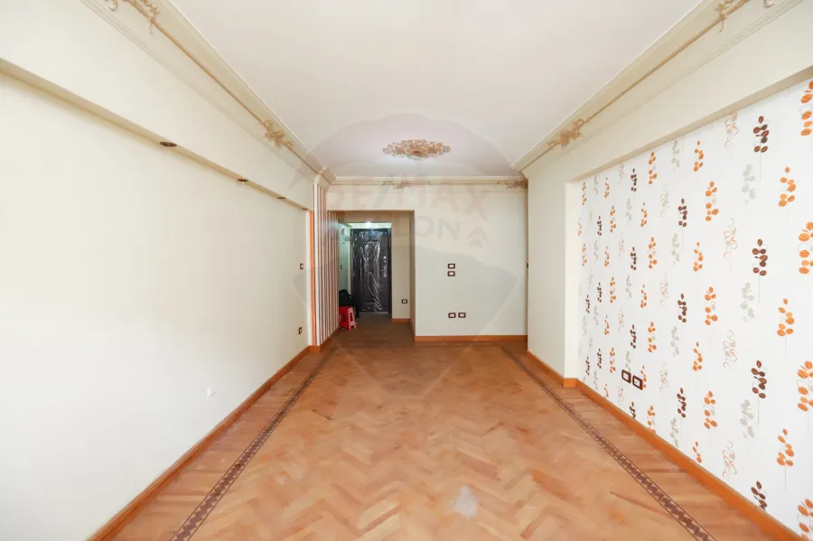 شقه للبيع 117م زيزينيا (خطوات من شارع أبوقير)