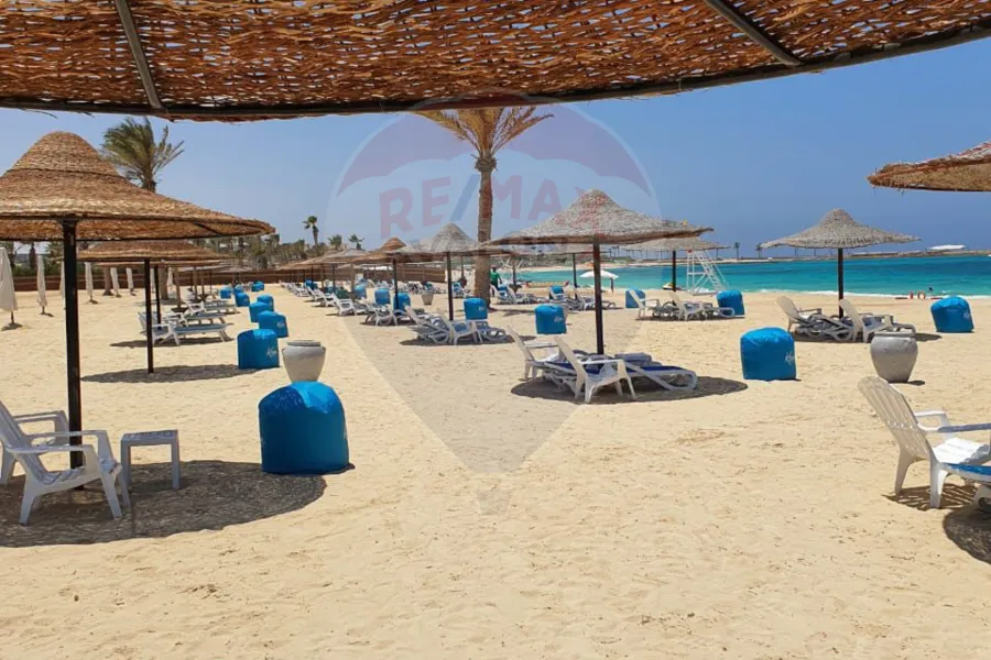 شاليه أرضي بجاردن للبيع (كون - رأس الحكمة) 73 م