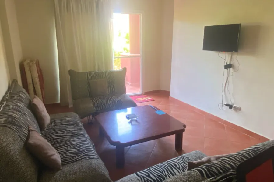 Ground chalet + Garden for sale (Golf porto marina)