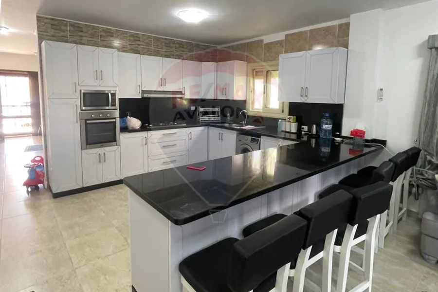 فيلا ستاند الون للبيع (ستيلا هايتس - سيدي عبد الرحمن) 285 م