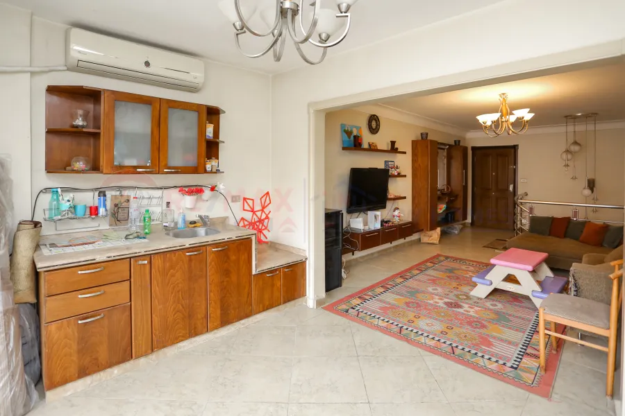 Duplex apartment for sale 314 m Moharam Bek (Moharam Basha district)