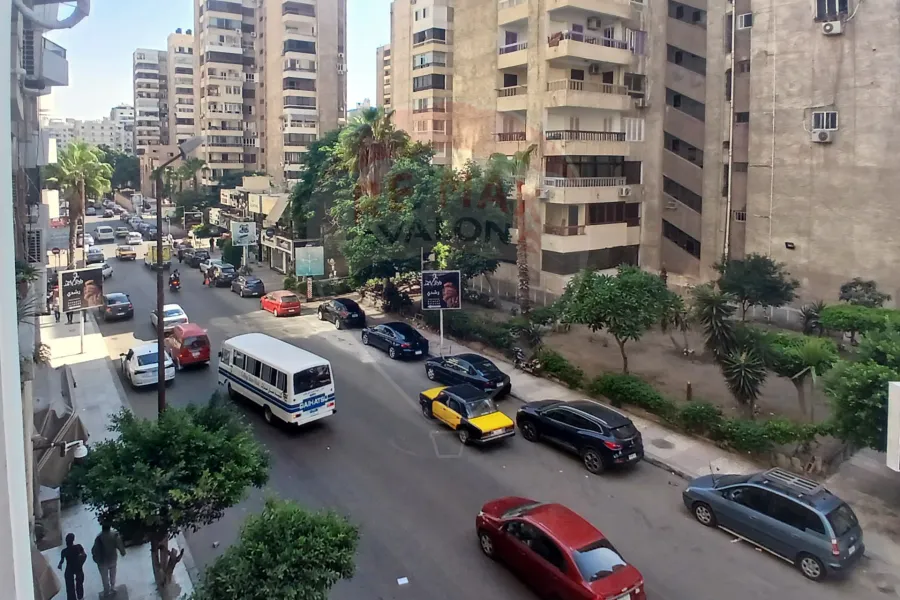 Administrative apartment for sale 165 m Roushdy (Al-Maaskar Al-Romani St.)