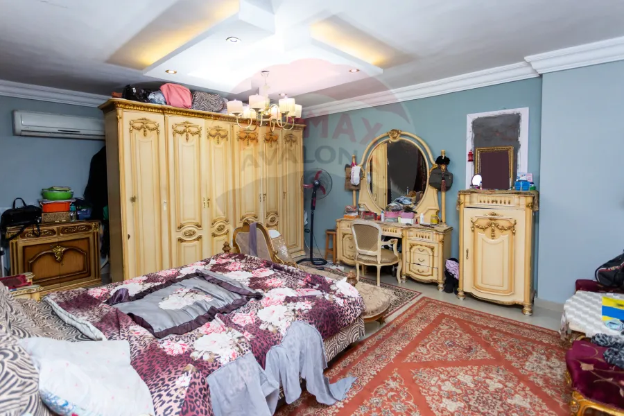 Apartment for sale 225 m Kafr Abdo (skina bnt al hussien st)