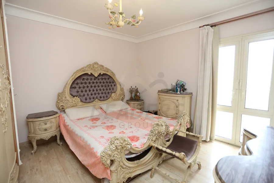 شقة للبيع 140 م الحي اللاتيني (متفرع من ش فؤاد)