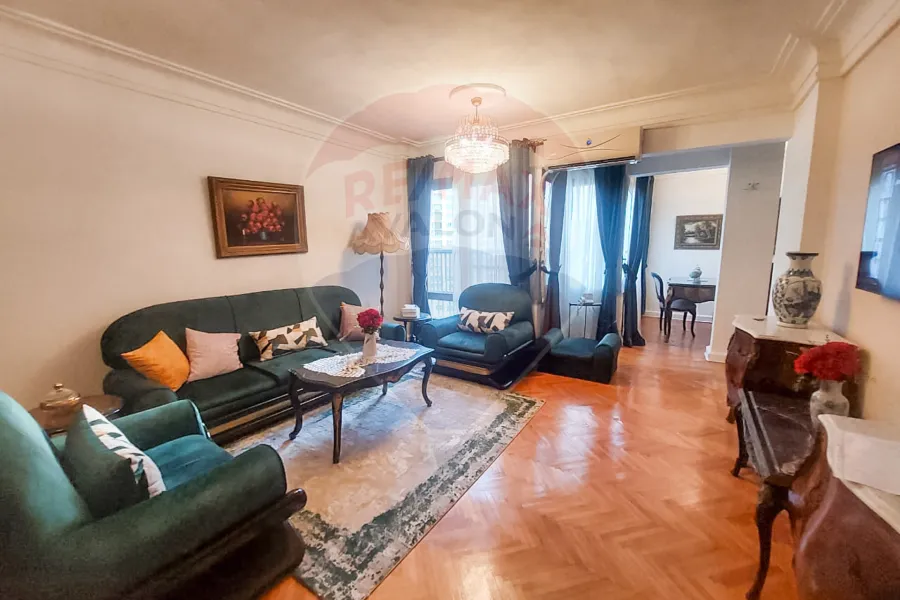 Furnished apartment for rent 120 m San Stefano (Directly On The Tram)