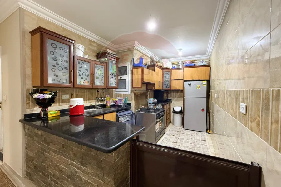 شقة للبيع 160 م لوران (ش عبد المنعم الدليل)