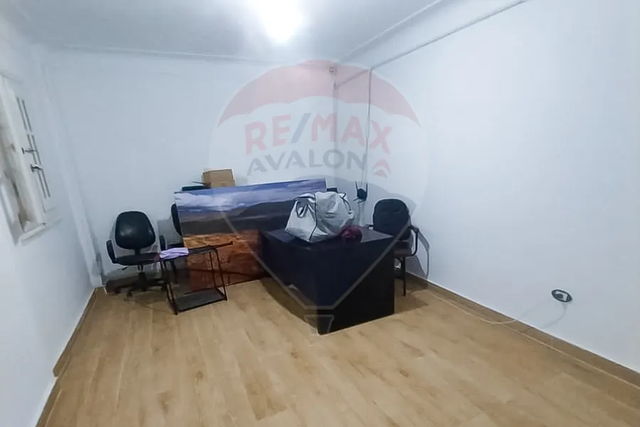 شقة مرخصة للبيع 200 م رشدي (ش أبوقير)