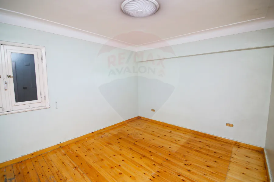 Apartment for sale 200 m Sporting (teba st)